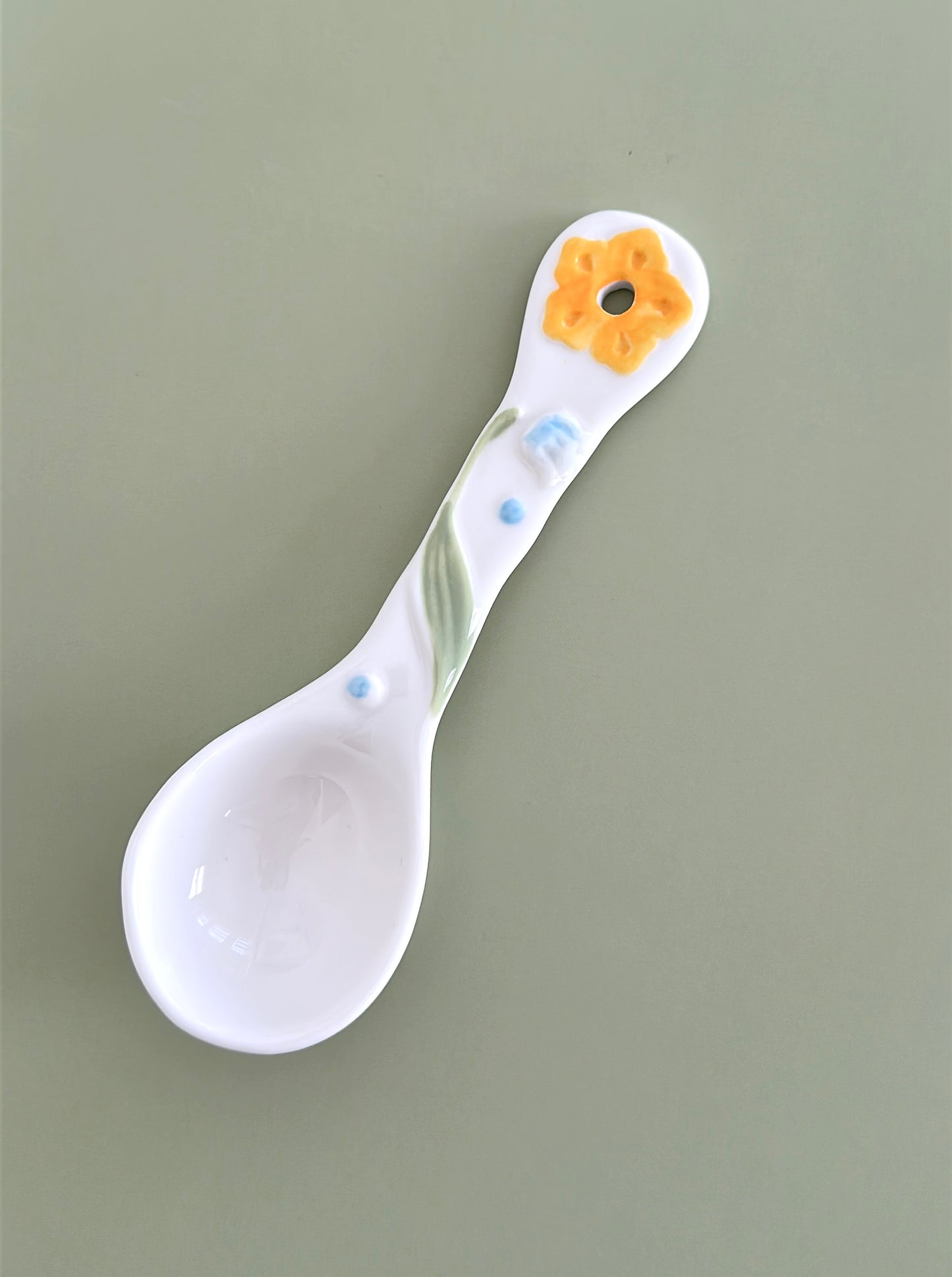 Spring Bloom 8-Inch Ceramic Plate (Plate / Spoon / Plate & Spoon Set)