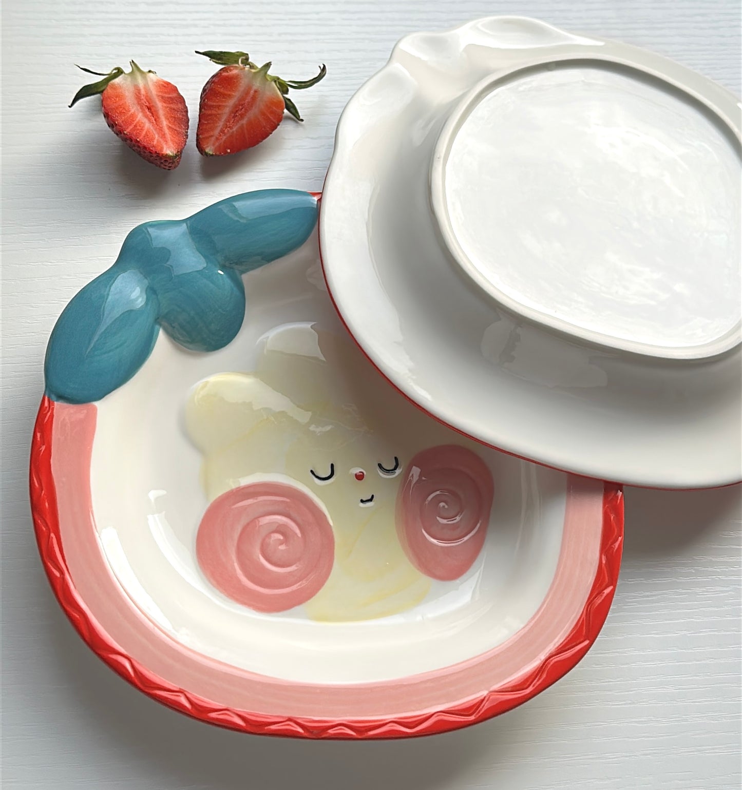 Strawberry ceramic 8-Inch Plate (Plate / Spoon / Plate & Spoon Set)