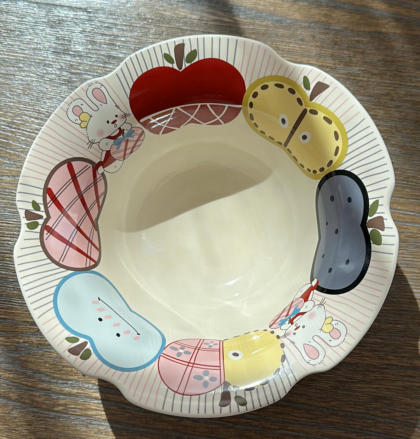 Bunny Orchard Flower-Shaped Ceramic 8-Inch Bowl